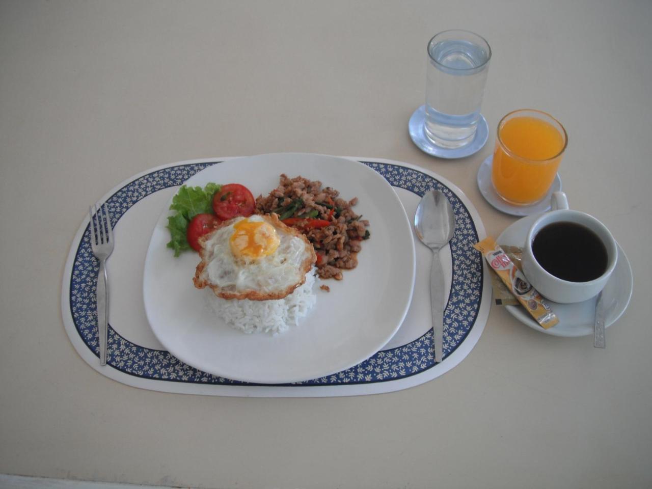Nice Beach Hotel Rayong Bagian luar foto